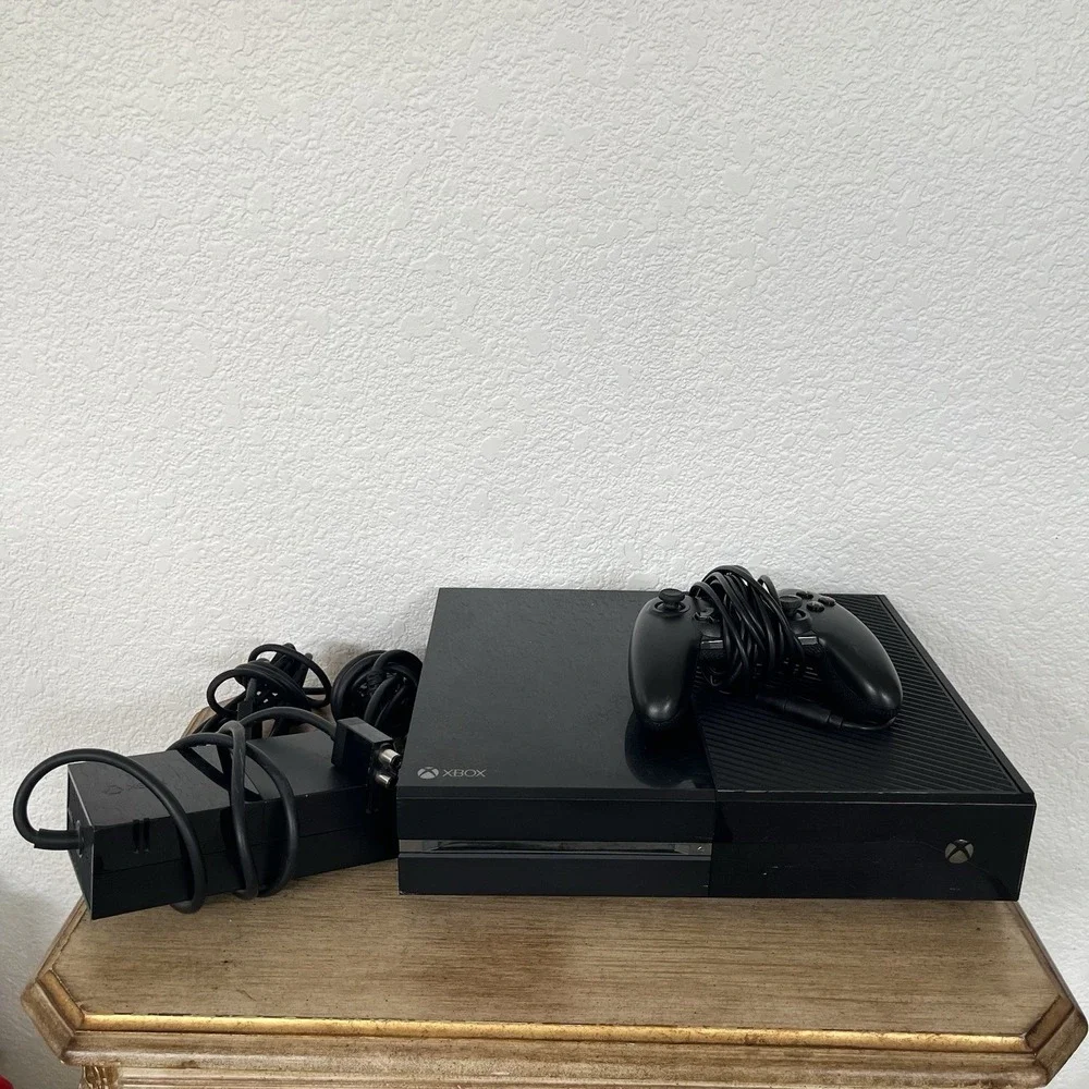 Xbox One 500GB Console Model 1540 + Wired Controller Cables Tested Working